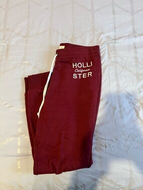 Hollister Burgundy Jogger Sweatpants